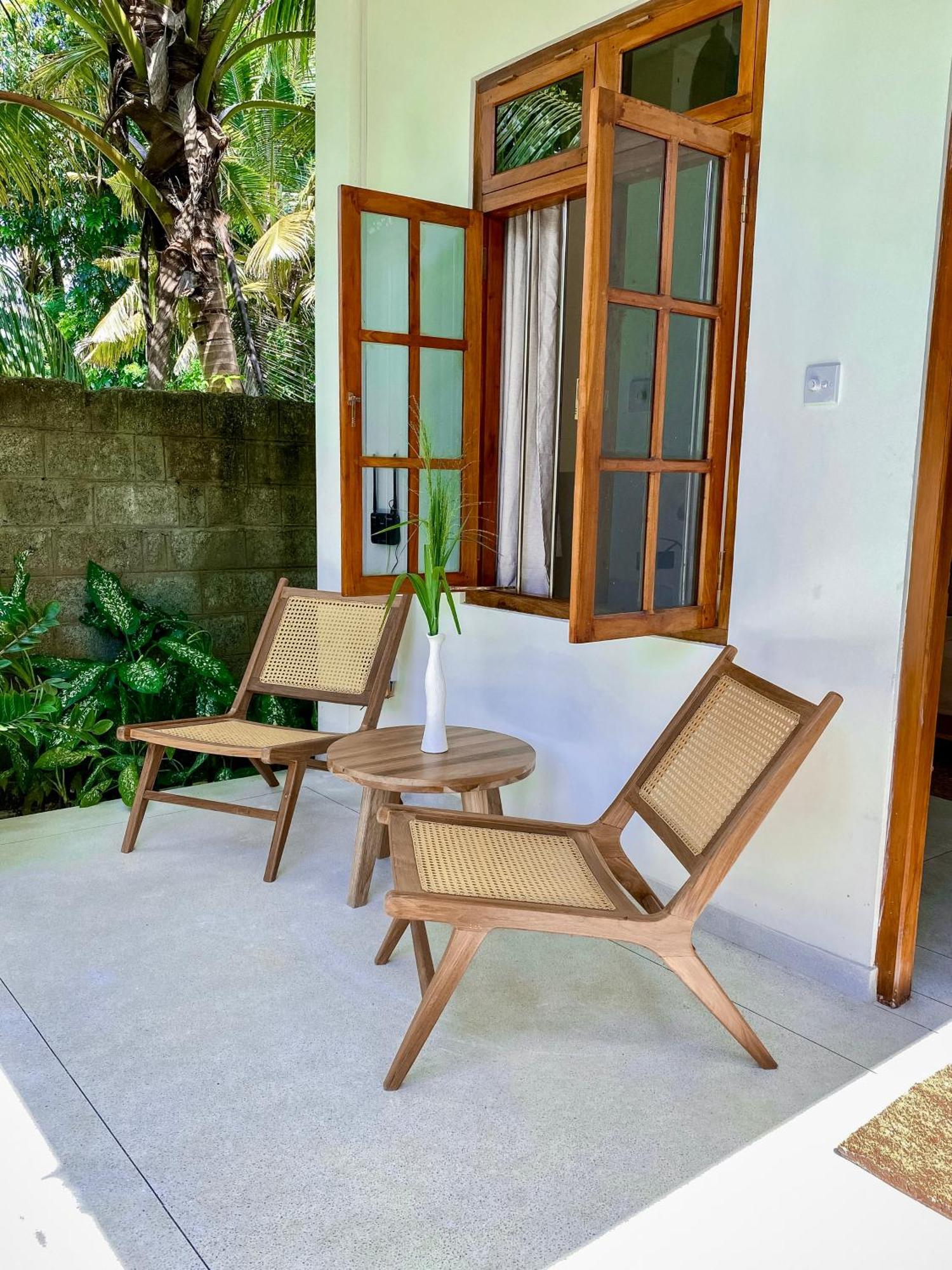 The Palm Private Cottages Midigama Midigama East Exterior foto