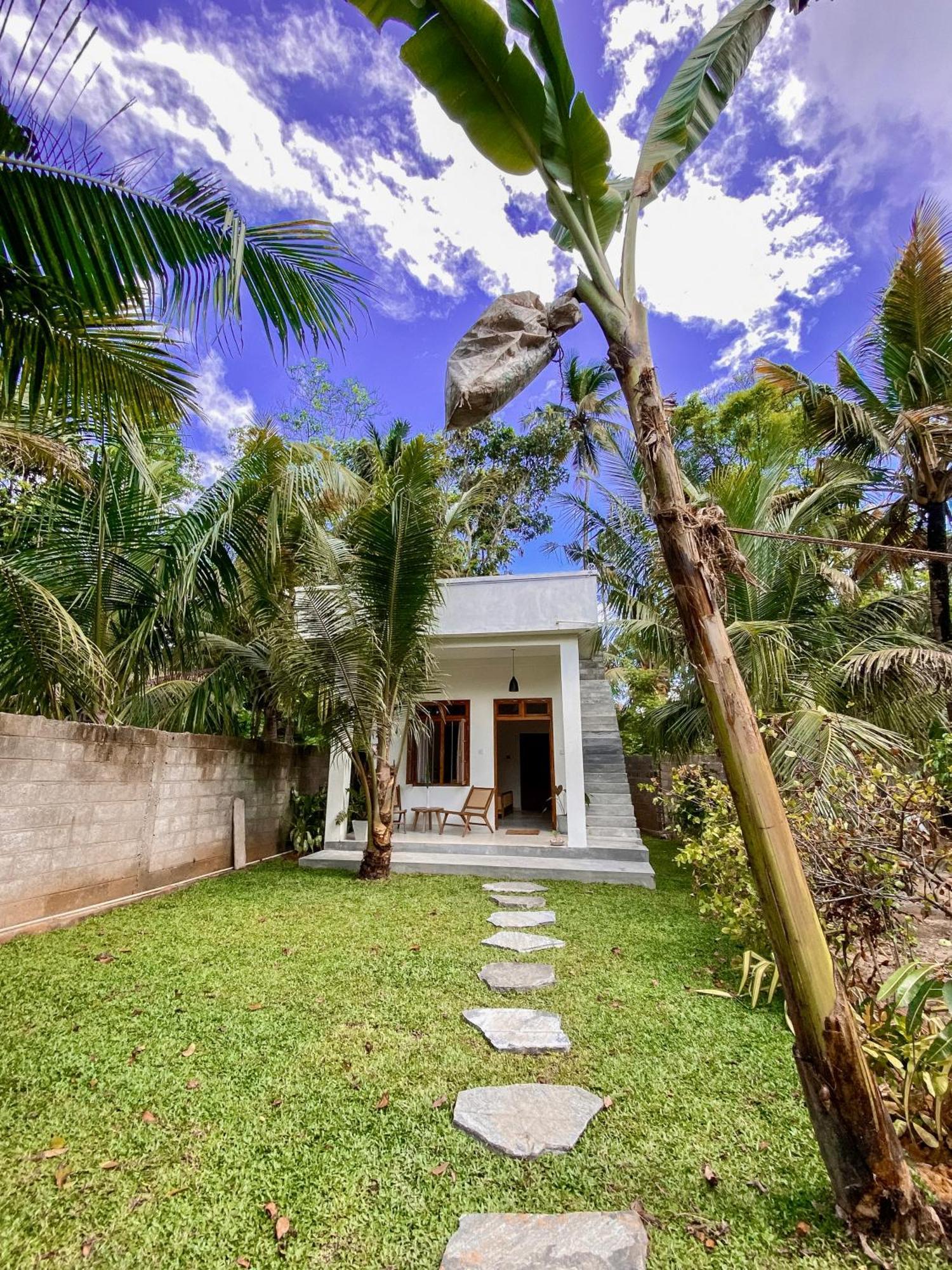 The Palm Private Cottages Midigama Midigama East Exterior foto