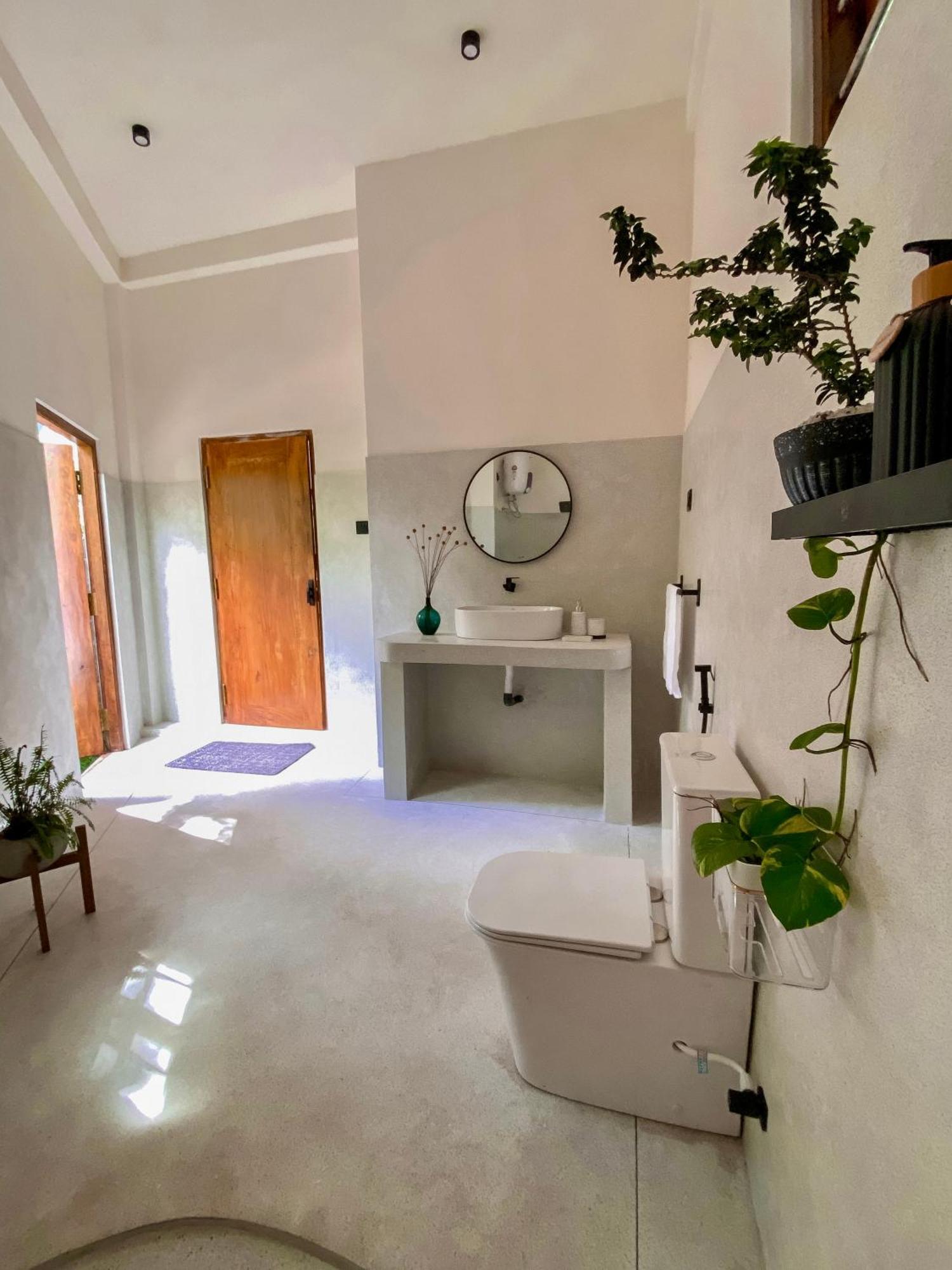The Palm Private Cottages Midigama Midigama East Exterior foto